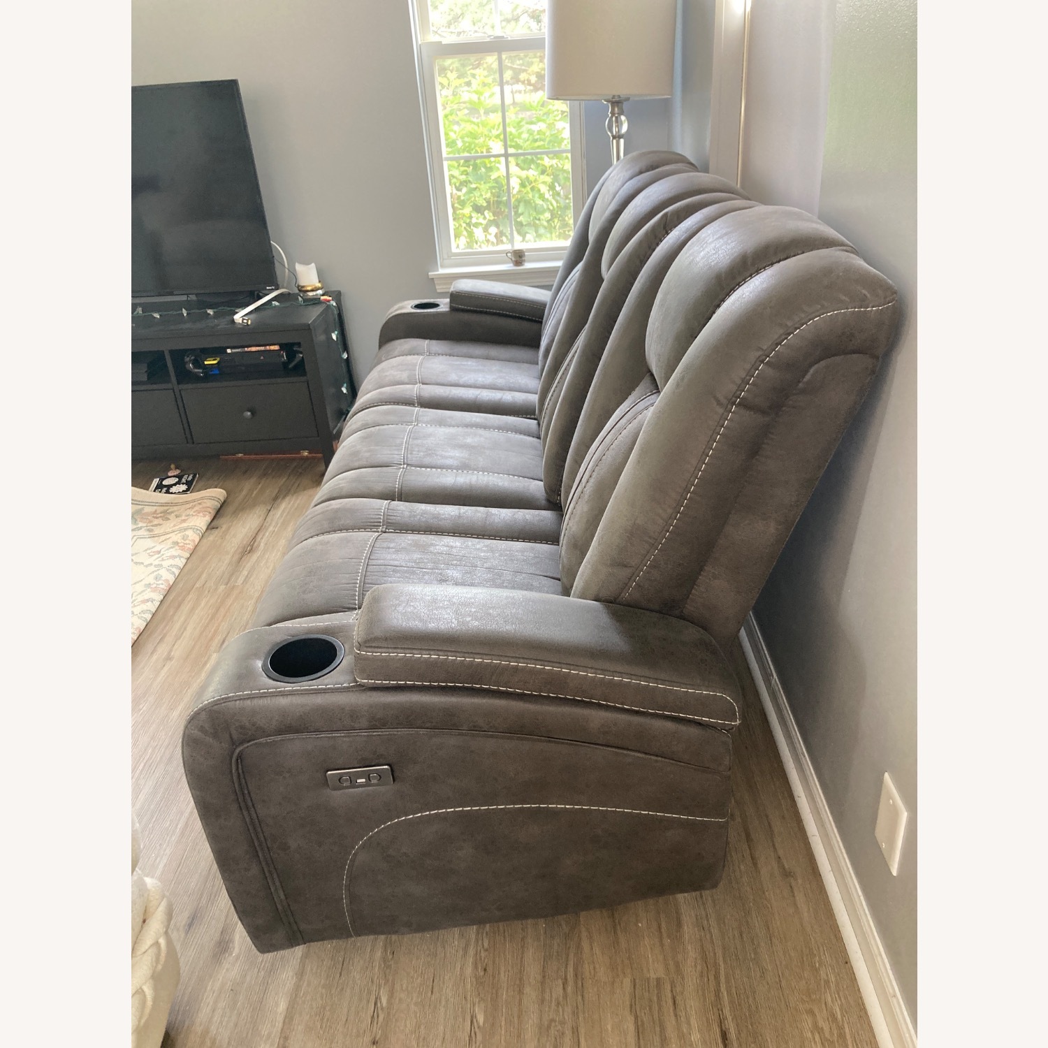 Bob's Discount Furniture Viking Dark Gray 3-Seater Sofa (Power Recliner) - image-2
