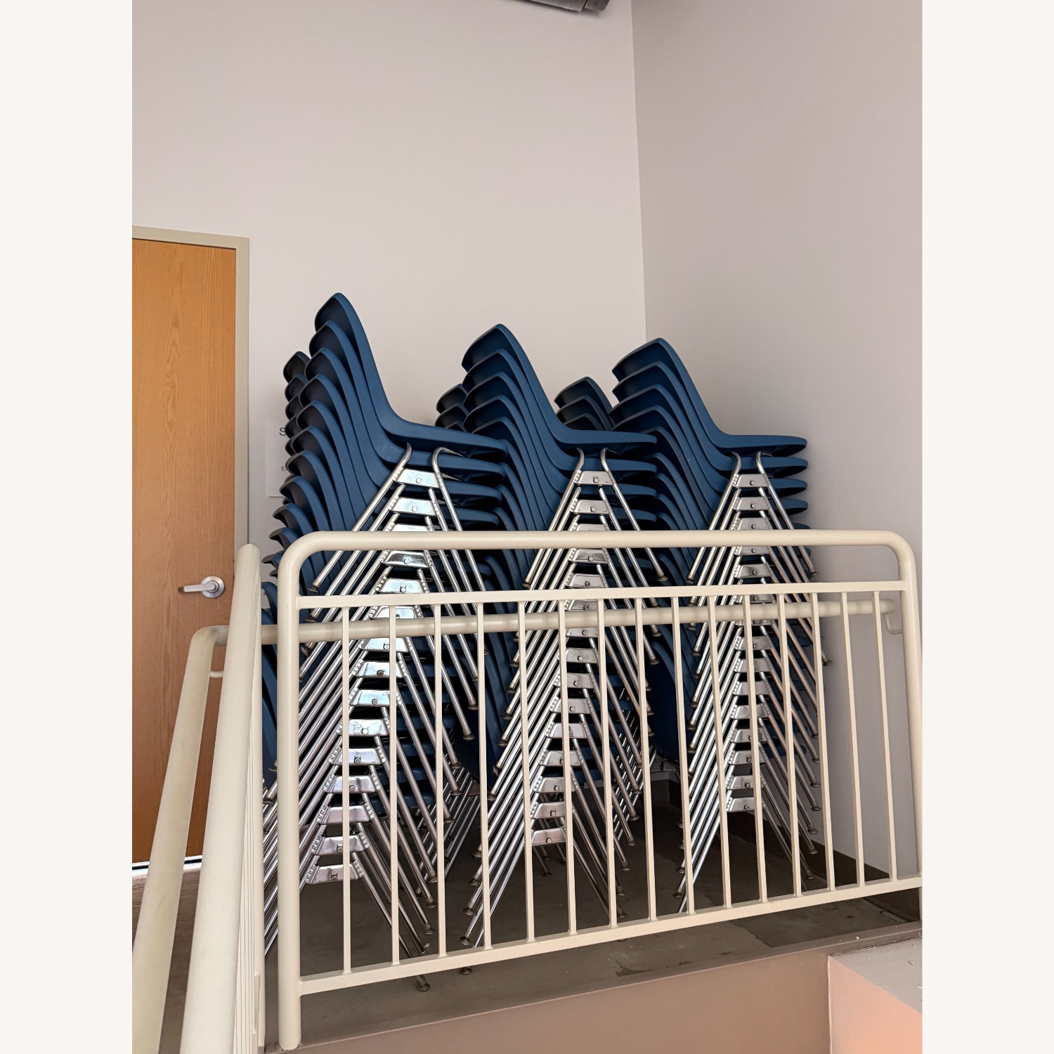 Krueger Blue Vintage Plastic Shell Stacking Chairs - image-6