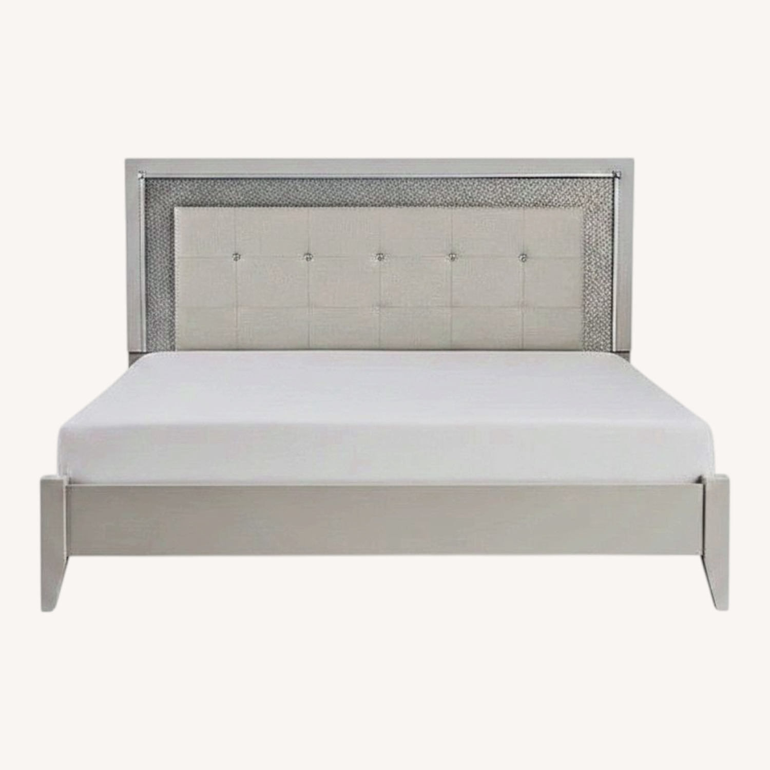Zyniden Queen Bed - image-0