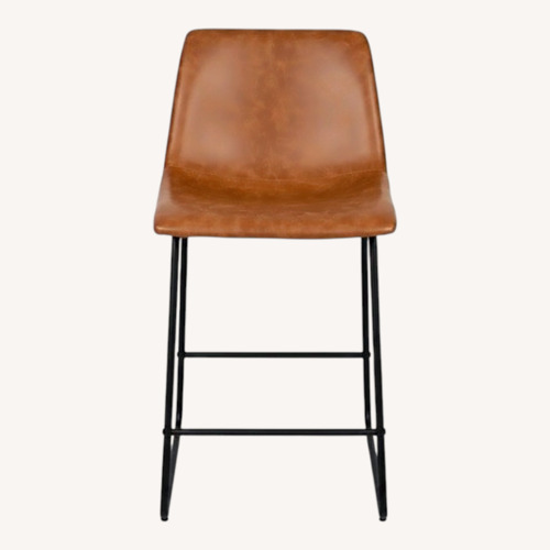 Used Counter Height Stools for sale on AptDeco