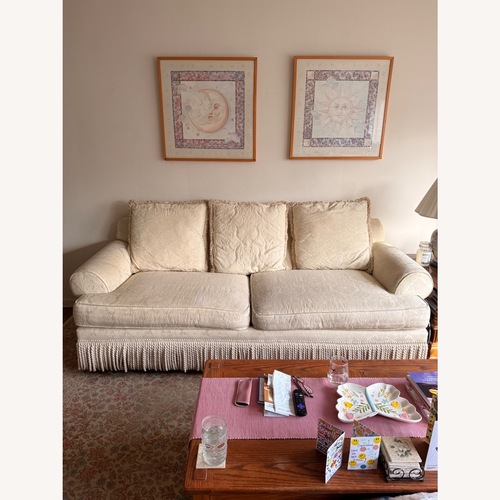 Used Jennifer Convertibles White 3+ Seater Sofas for sale on AptDeco