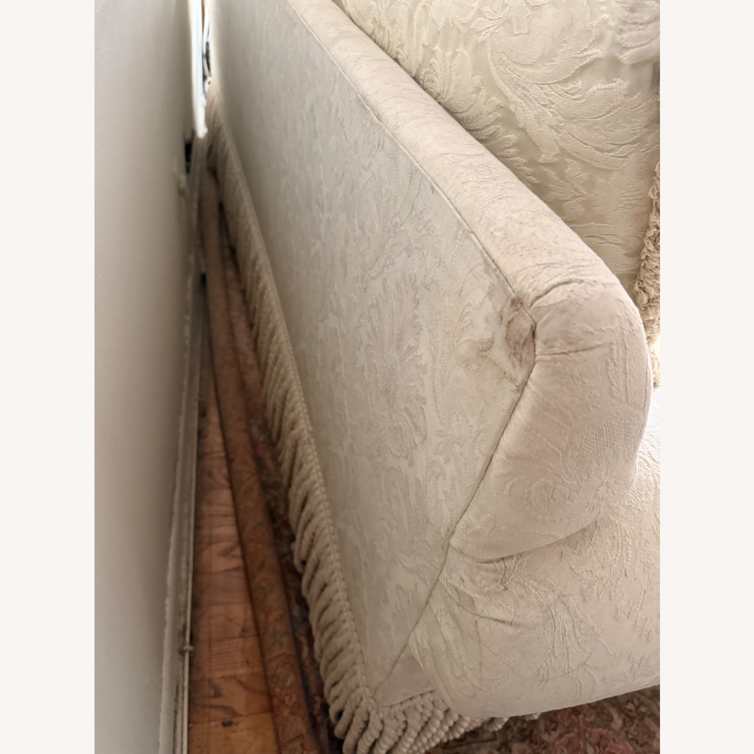 Jennifer Convertibles White 3+ Seater Sofas - image-6