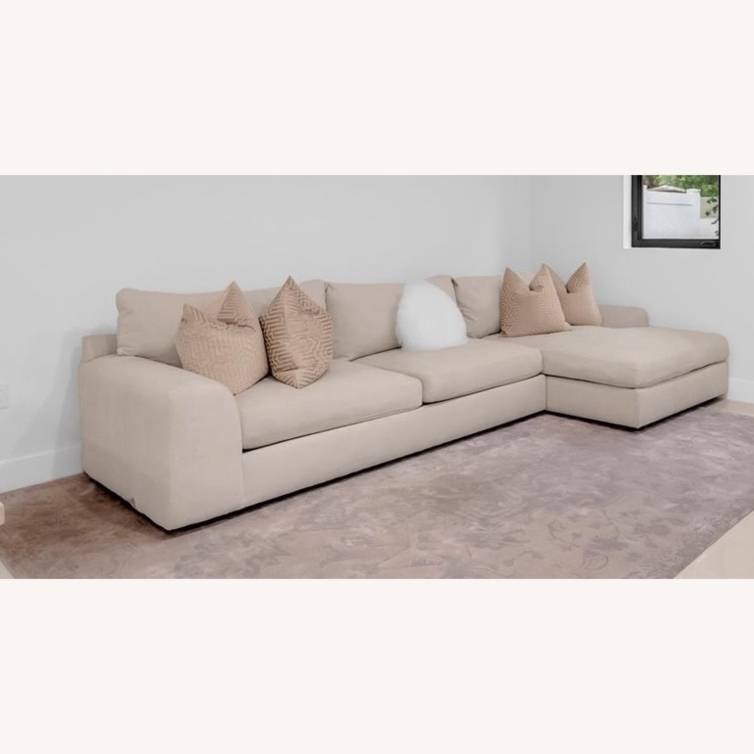 Luxury Z Gallery Sofa - image-3