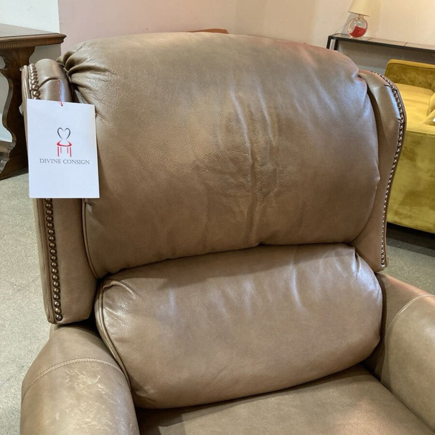 Barcalounger Churchill Manual Recliner - image-4