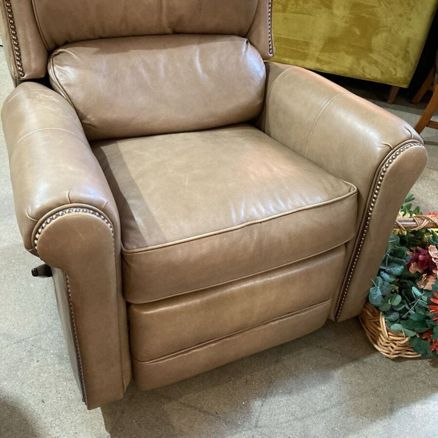 Barcalounger Churchill Manual Recliner - image-5
