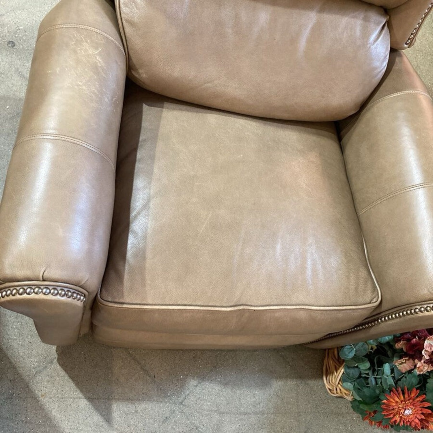Barcalounger Churchill Manual Recliner - image-7