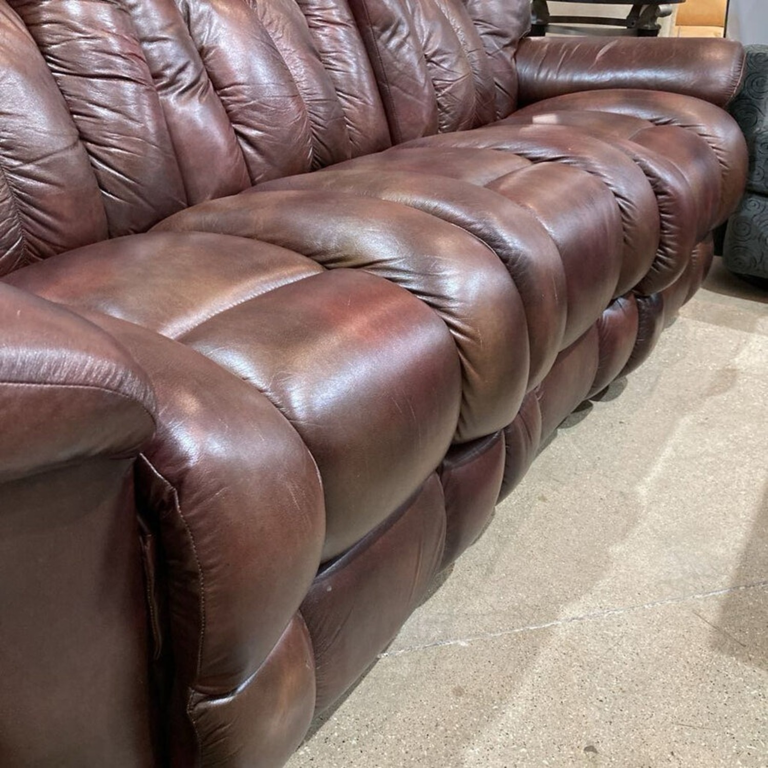 La-Z-Boy Reclining Sofa - image-7