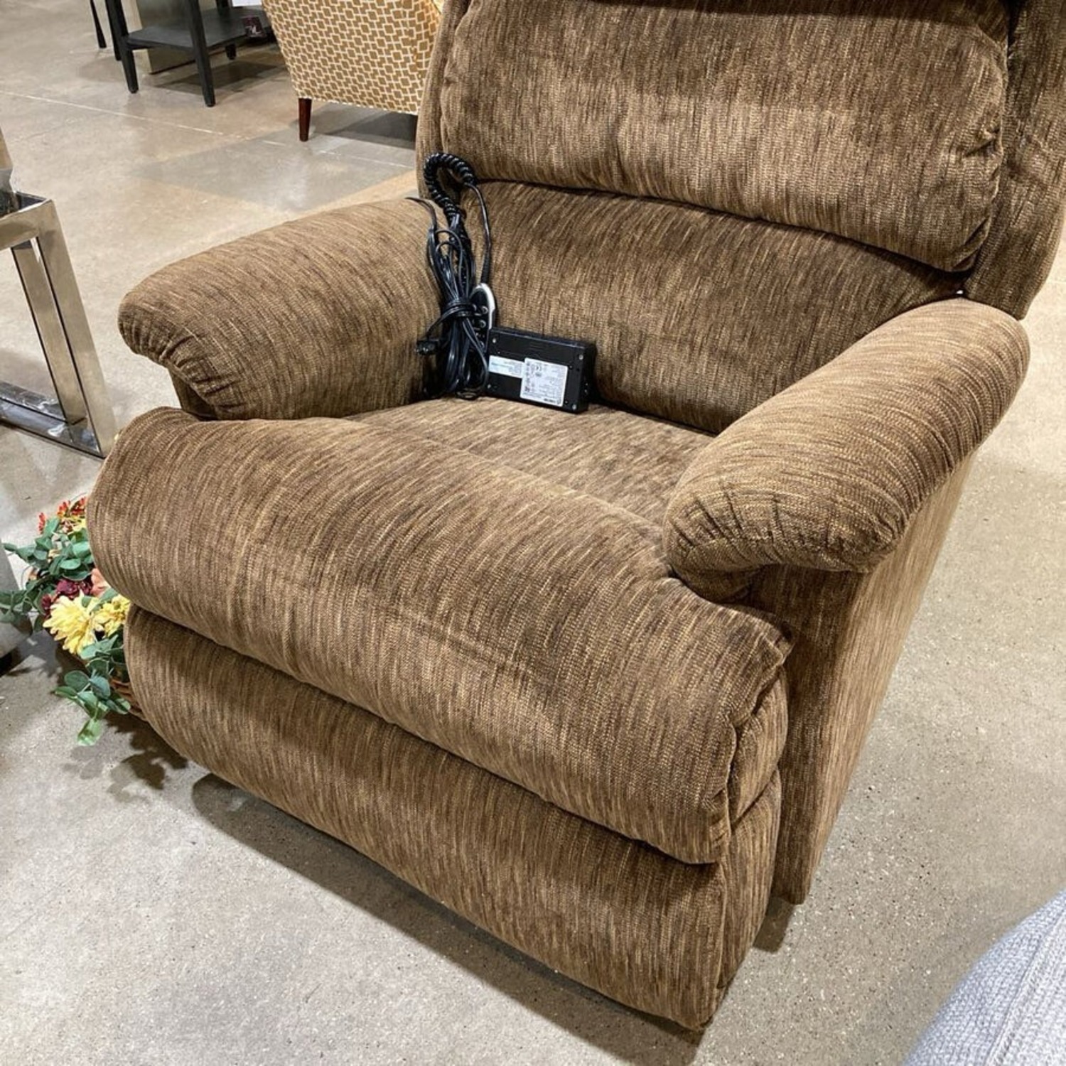 Padded Fabric Power Recliner - image-4