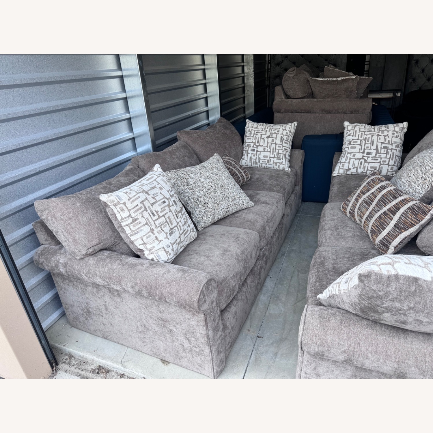 Light Gray 3+ Seater Sofa - image-2