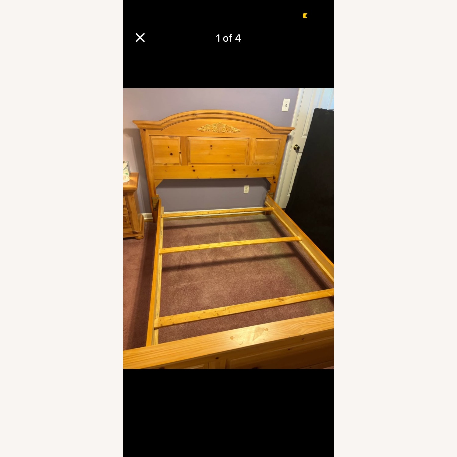 Broyhill Fontana Full Oak Bedframe - image-1