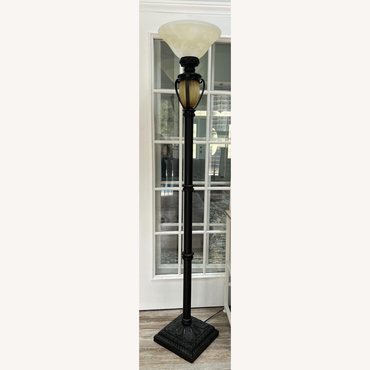 Elegant Floor Lamp - image-5
