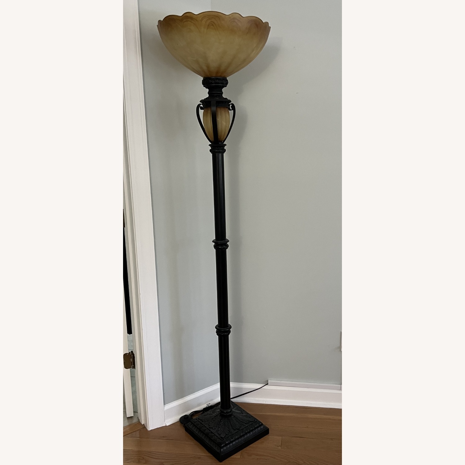Elegant Floor Lamp - image-3