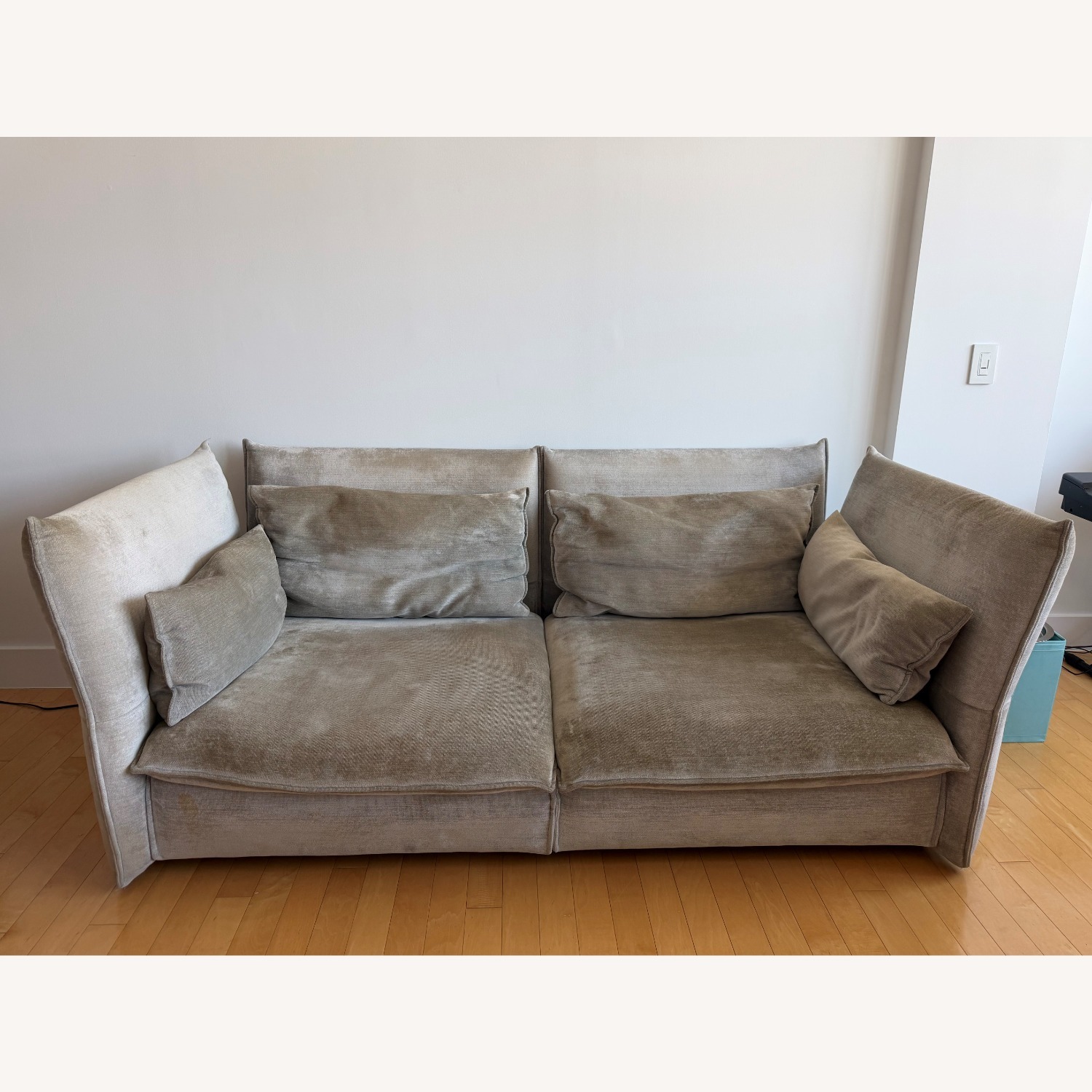 Vitra Mariposa Light Gray Fabric 2.5 Seater Sofa - image-1