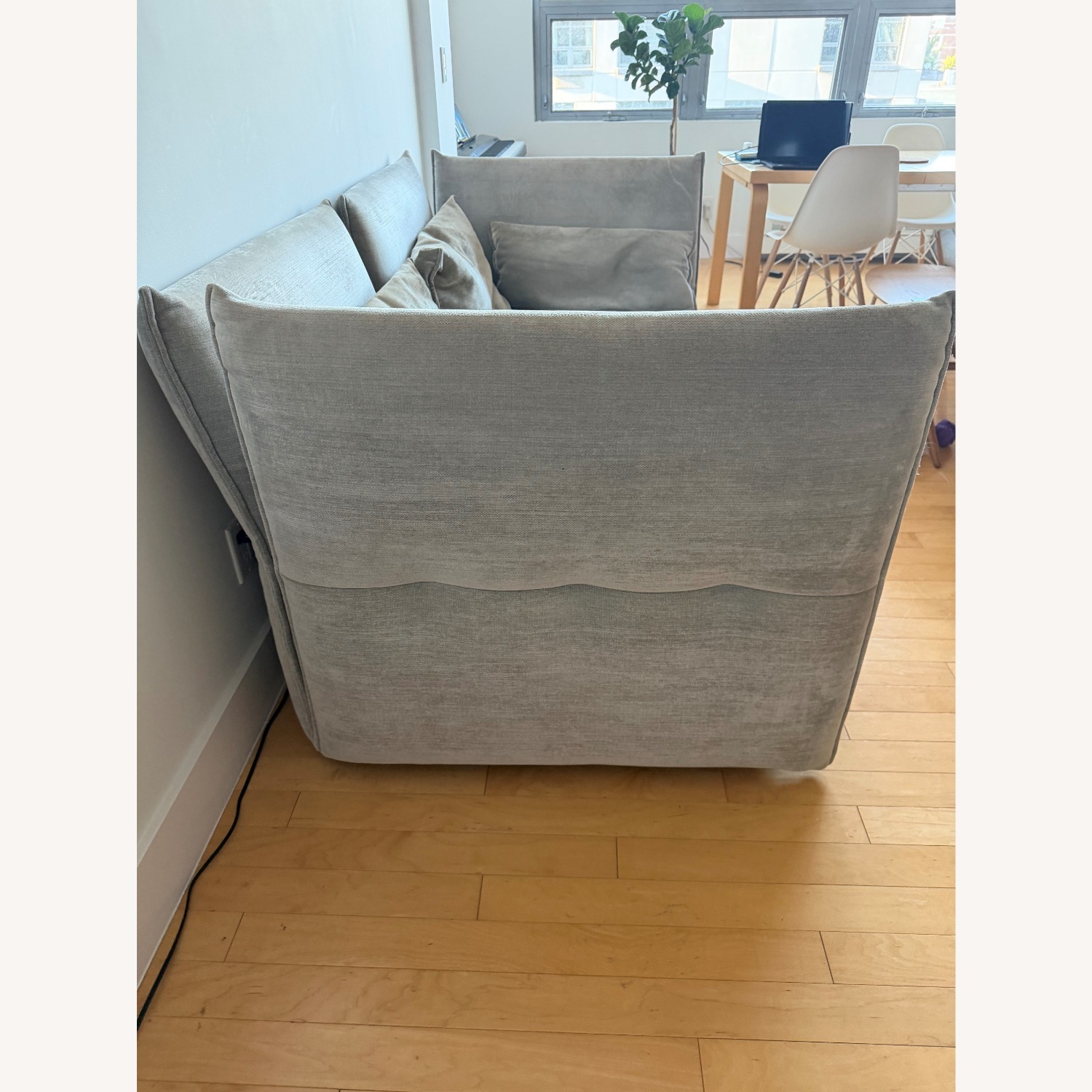 Vitra Mariposa Light Gray Fabric 2.5 Seater Sofa - image-2
