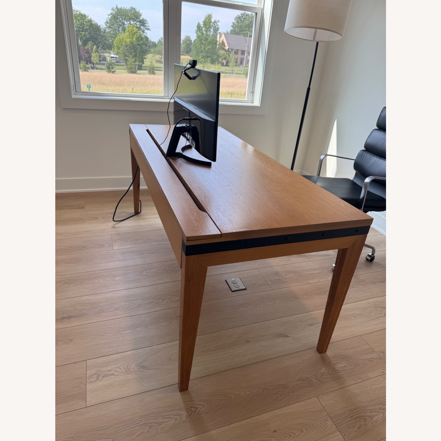 Article Madera 71" Desk - Oak - image-1