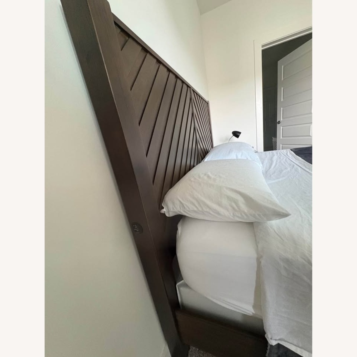 Ashley Furniture Arkenton Dark Brown Wood Queen Bed - image-3