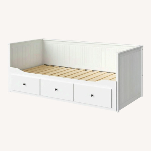 Used IKEA Hemnes White Wood Daybed for sale on AptDeco