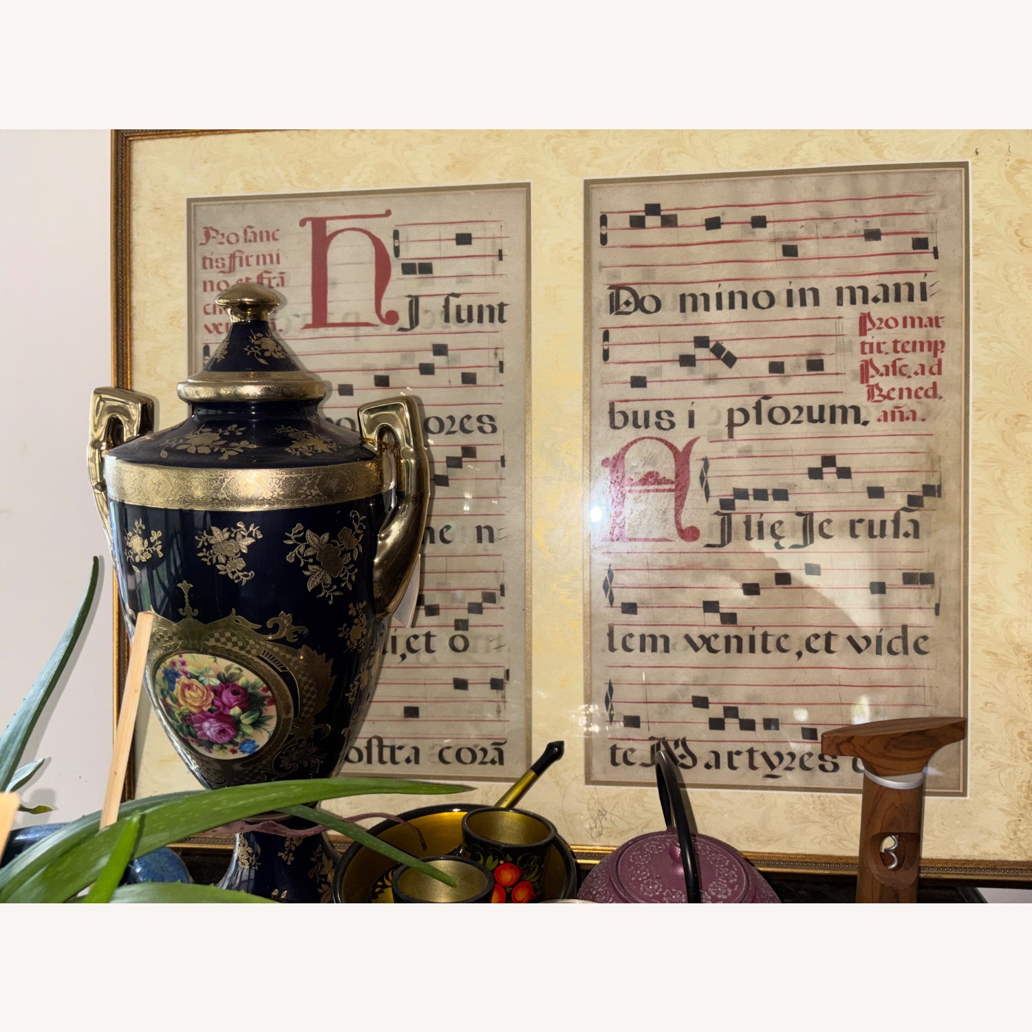 Vintage/Antique Finds Black Décor - image-3