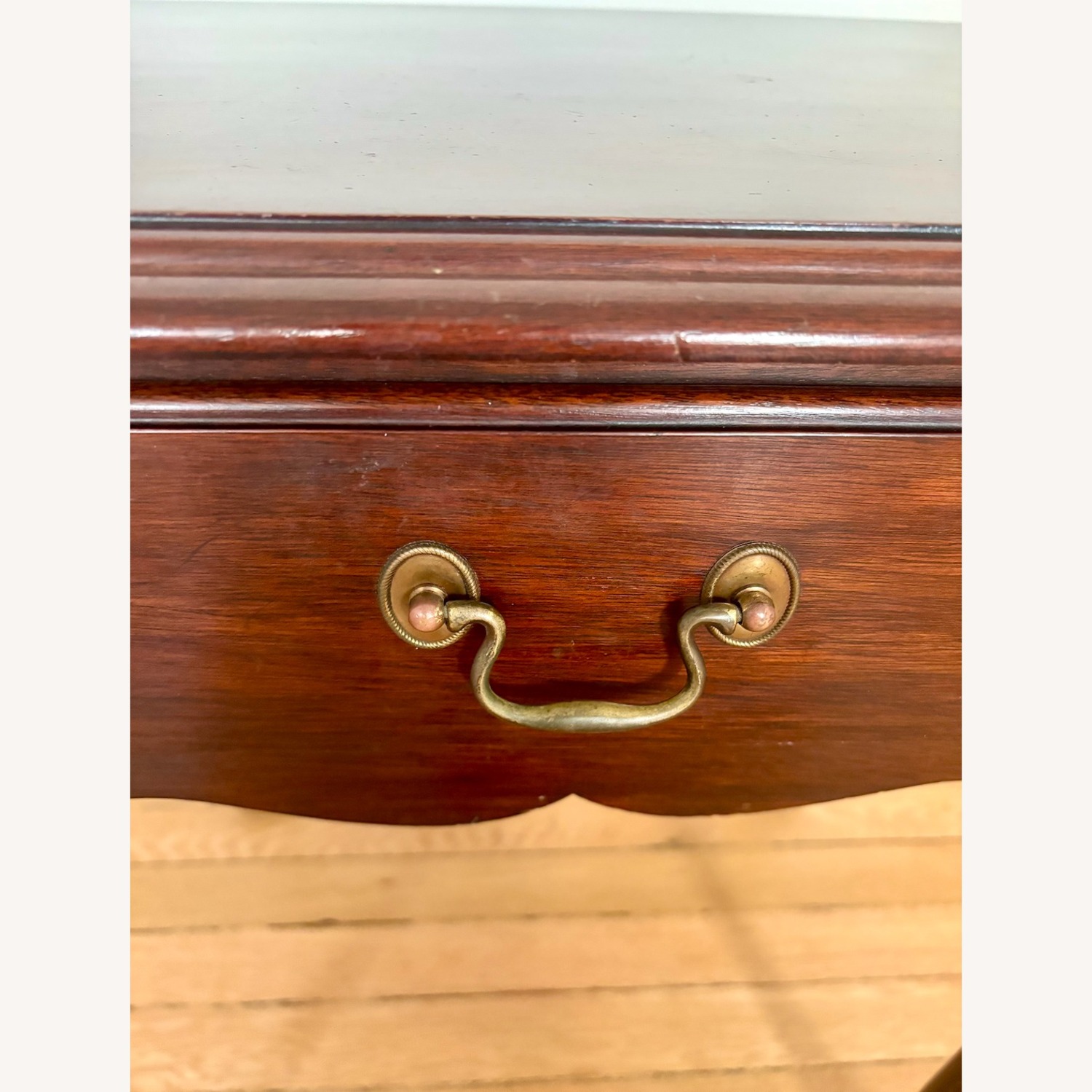 Vintage Henkel Harris Queen Anne Side Table - image-5