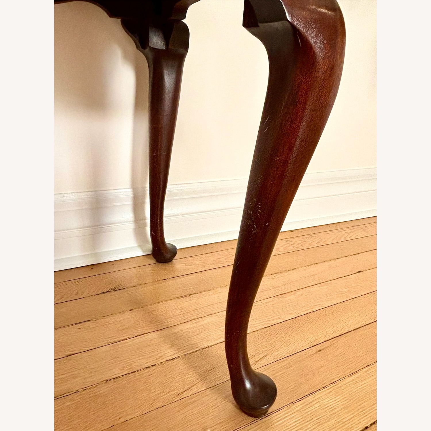 Vintage Henkel Harris Queen Anne Side Table - image-8