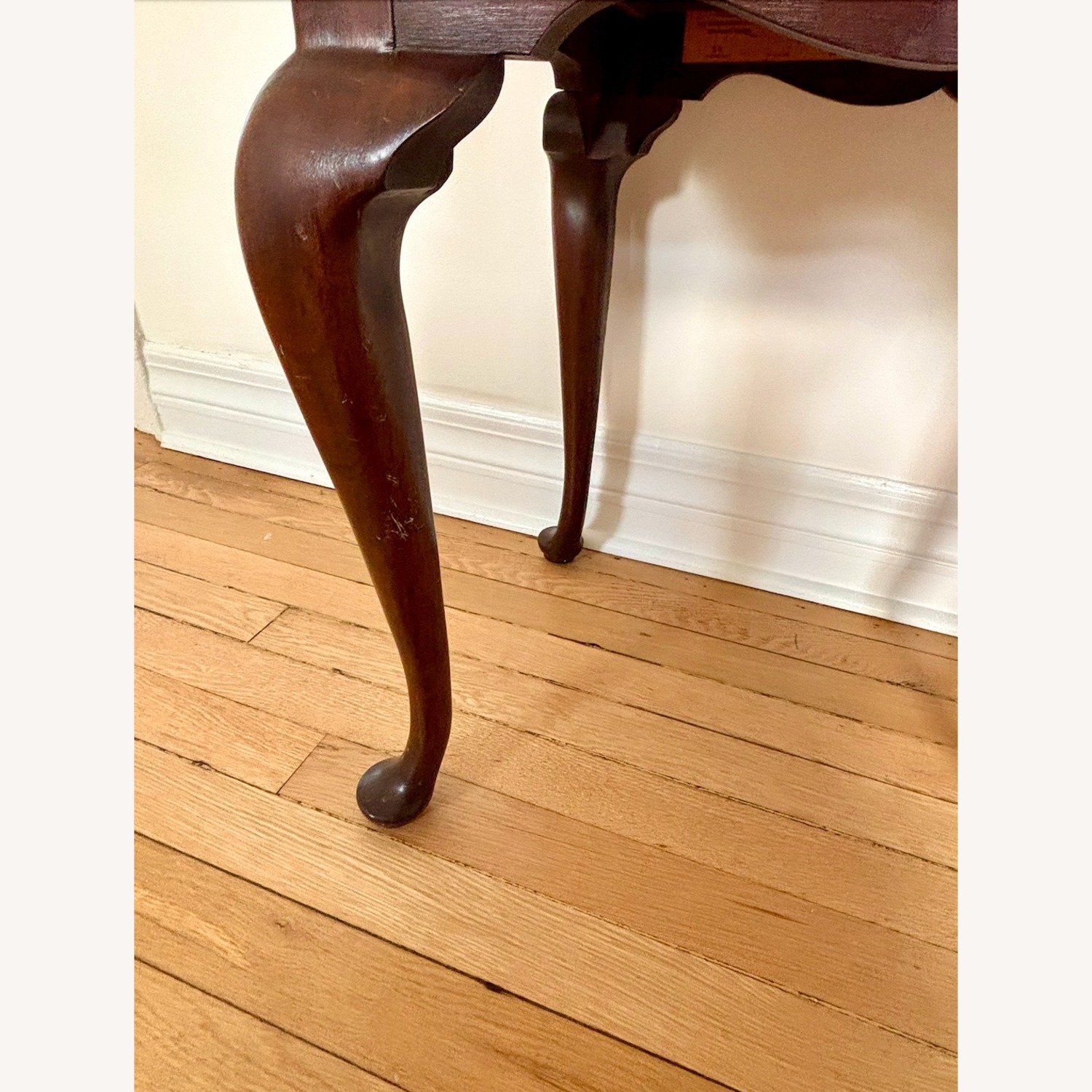 Vintage Henkel Harris Queen Anne Side Table - image-7
