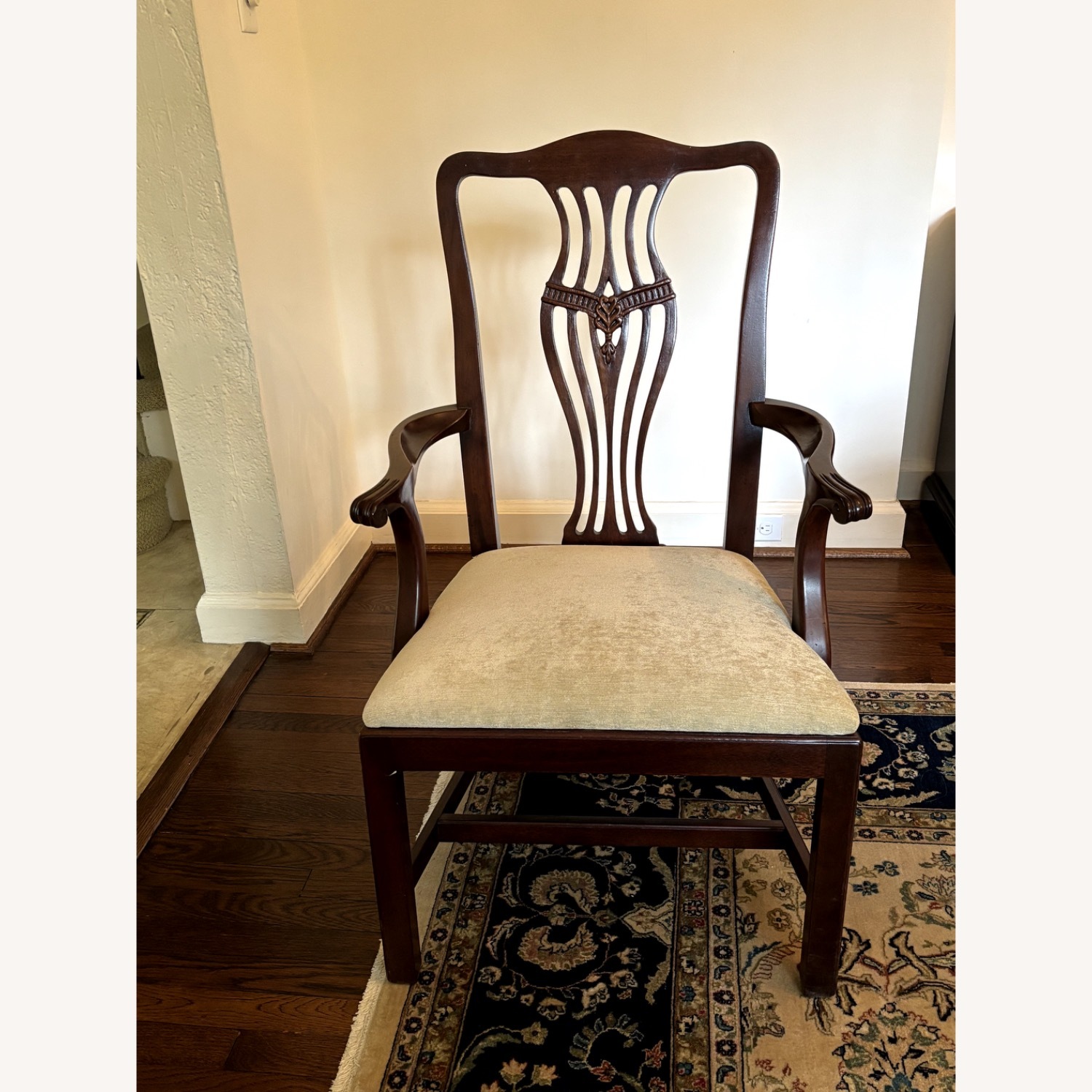 Expandable Mahogany Vintage Table - image-2