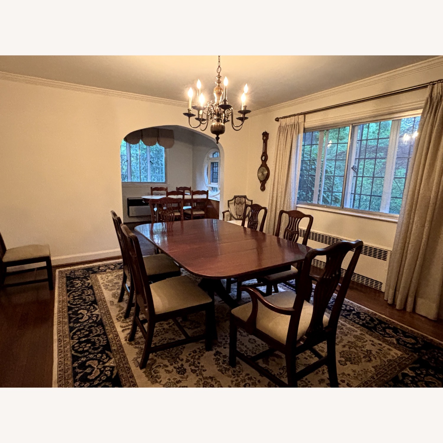 Expandable Mahogany Vintage Table - image-4