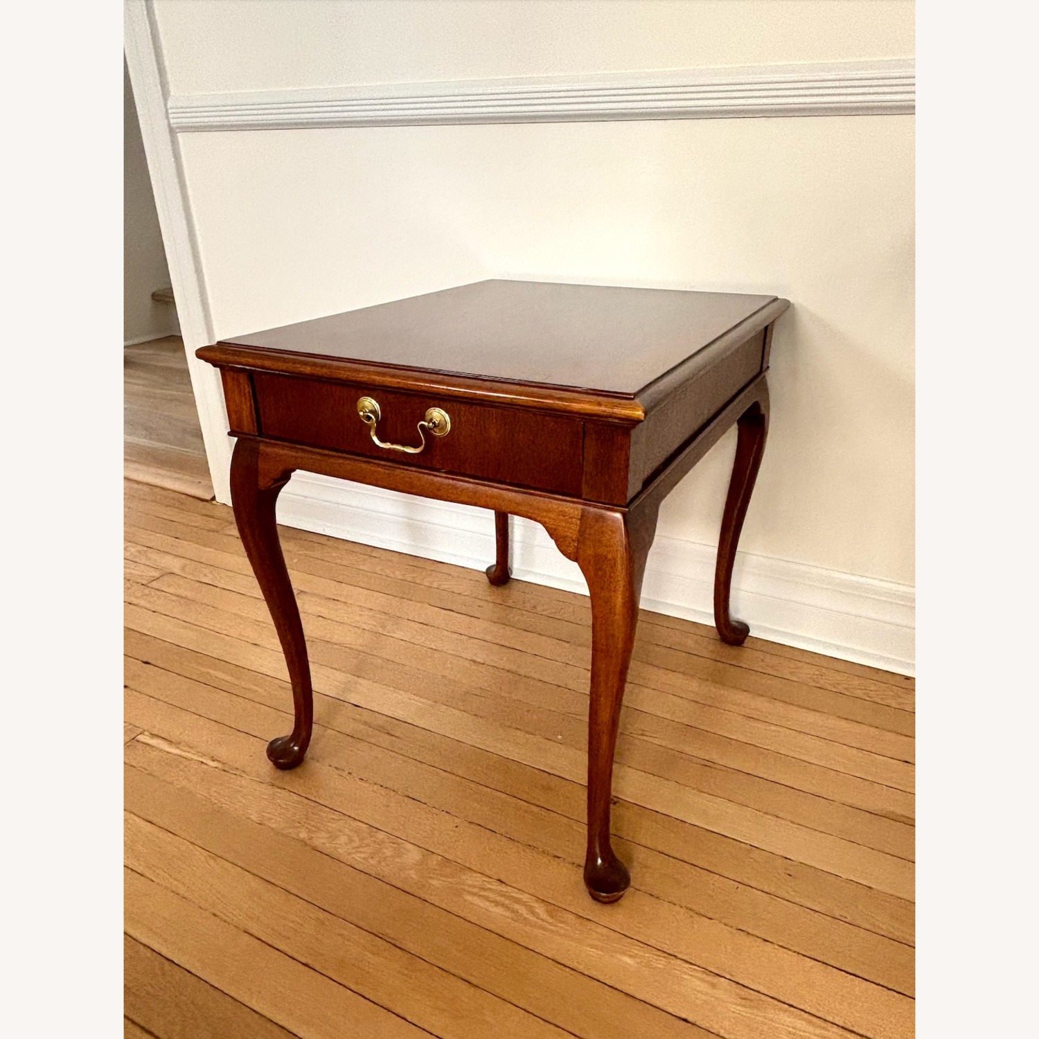 Vintage Hickory Chair Queen Anne Side Table - image-8