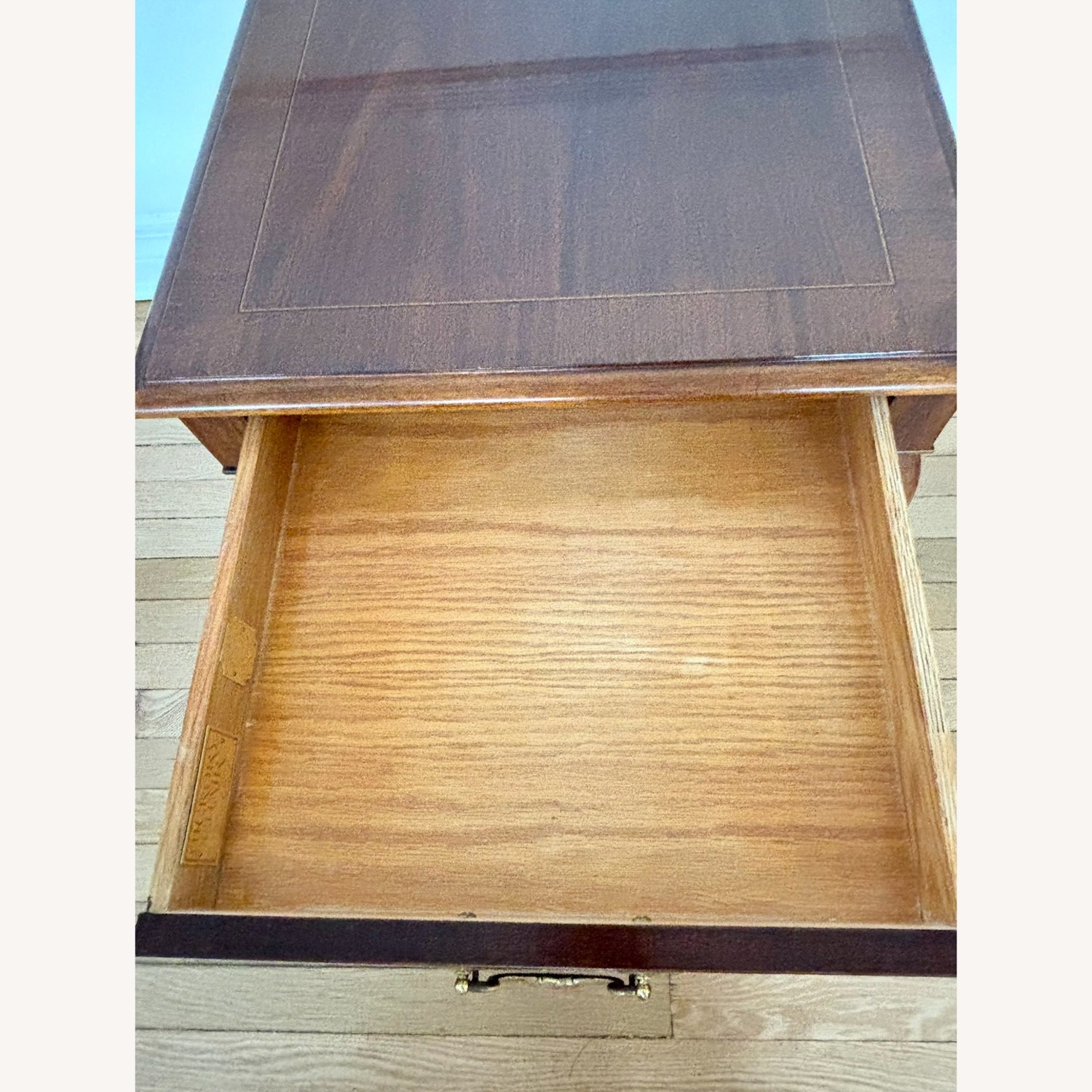 Vintage Hickory Chair Queen Anne Side Table - image-6