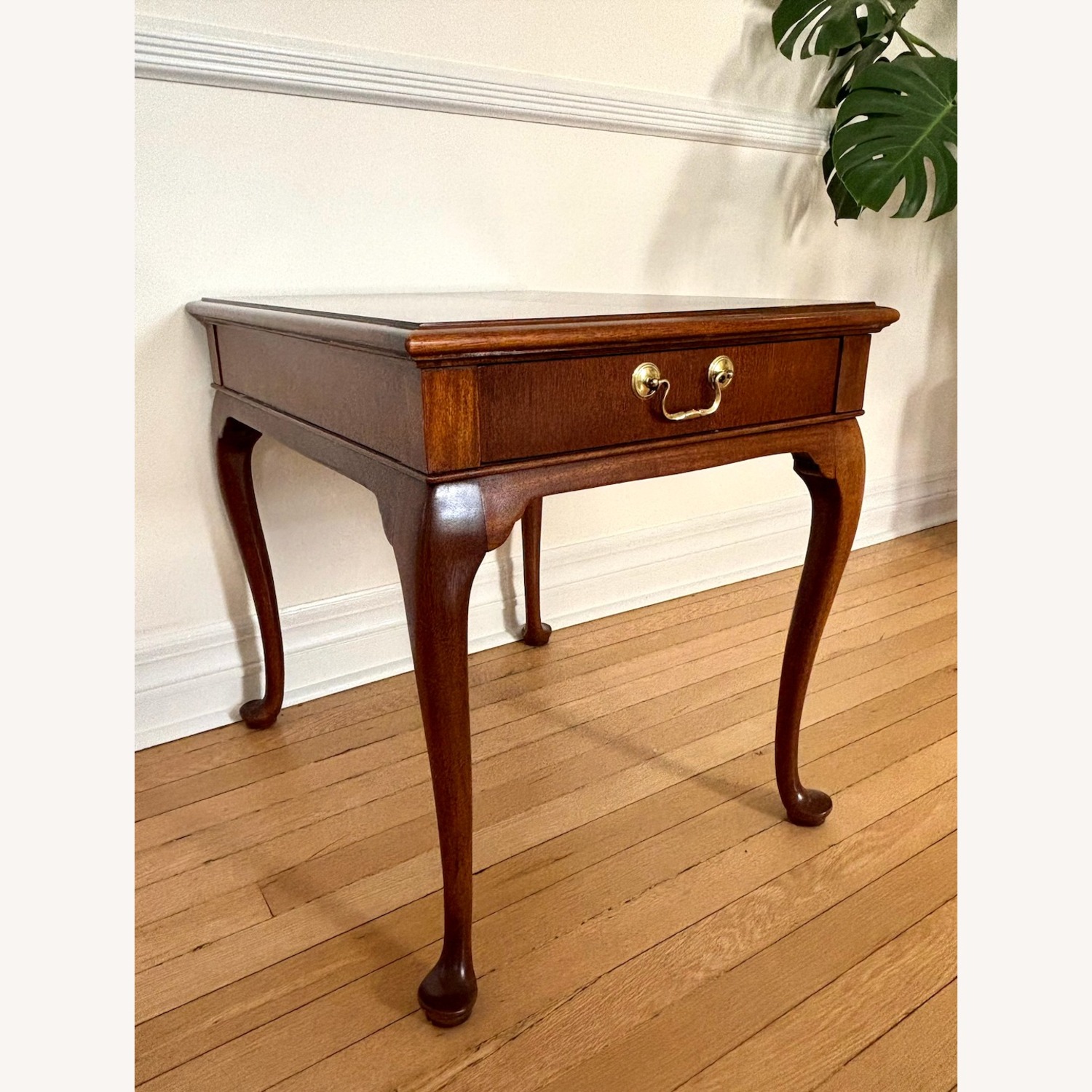 Vintage Hickory Chair Queen Anne Side Table - image-2