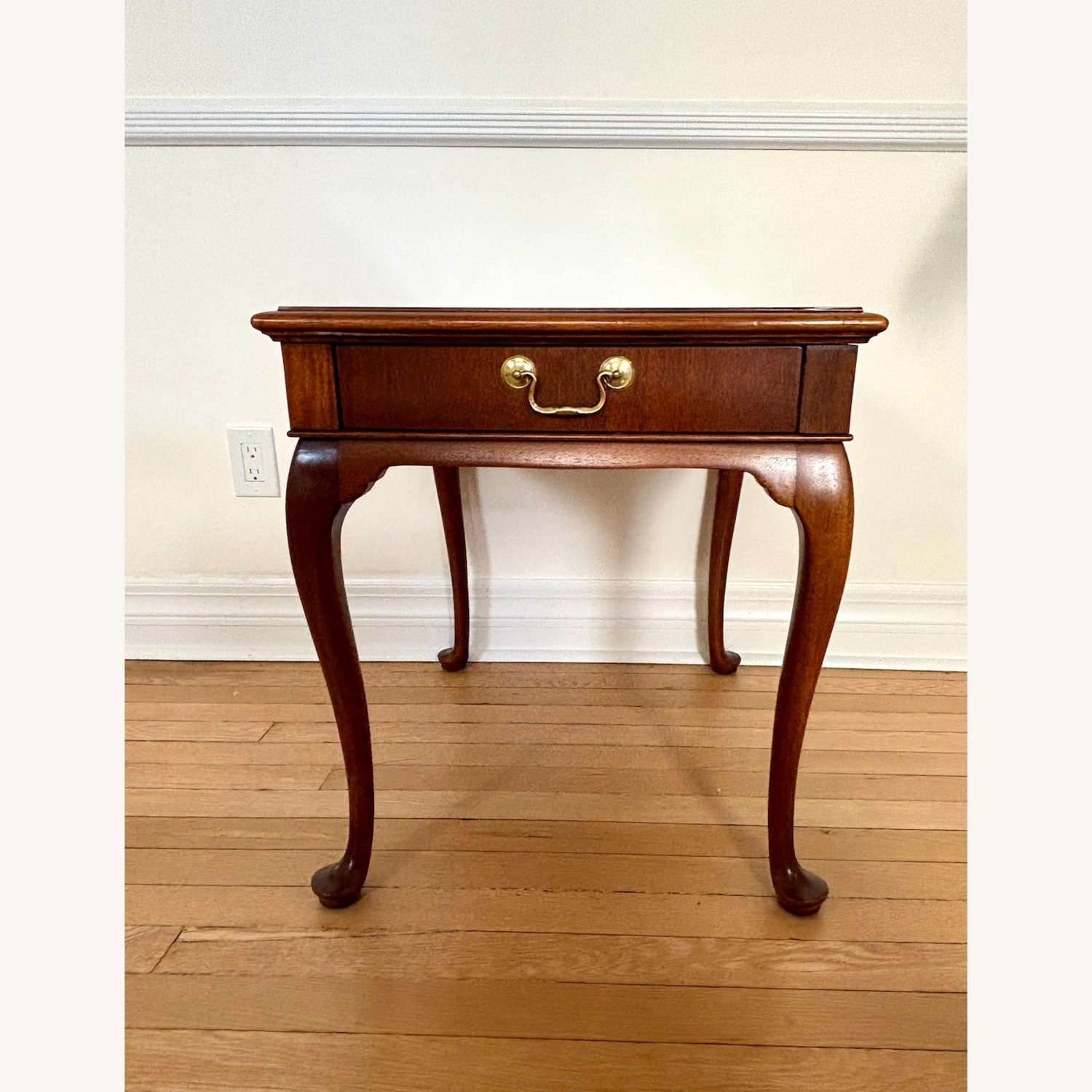 Vintage Hickory Chair Queen Anne Side Table - image-1