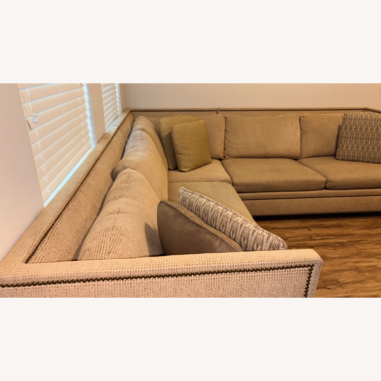 Berndhart Sofa Sectional Interior Luxury  - image-4