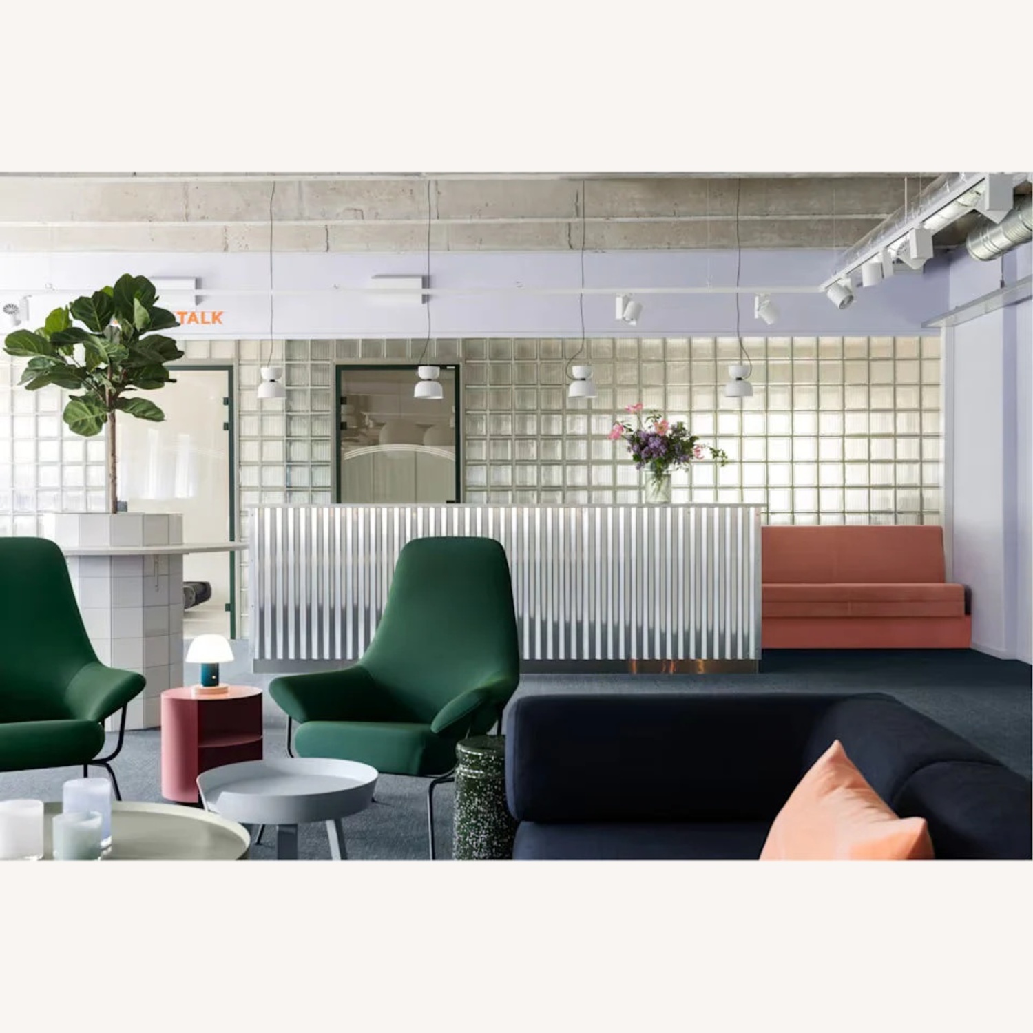 Green Hem Hai Chair - image-4
