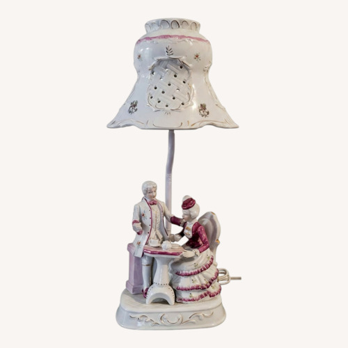 Used Vintage/Antique Finds Porcelain Décor for sale on AptDeco