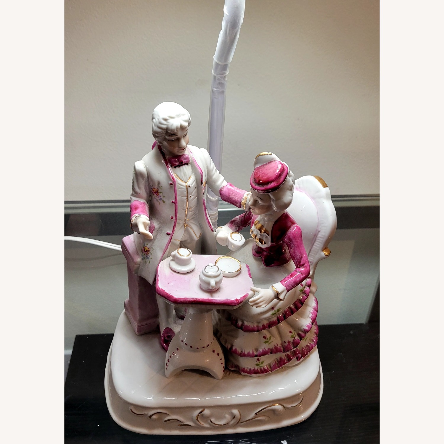 Vintage/Antique Finds Porcelain Décor - image-4