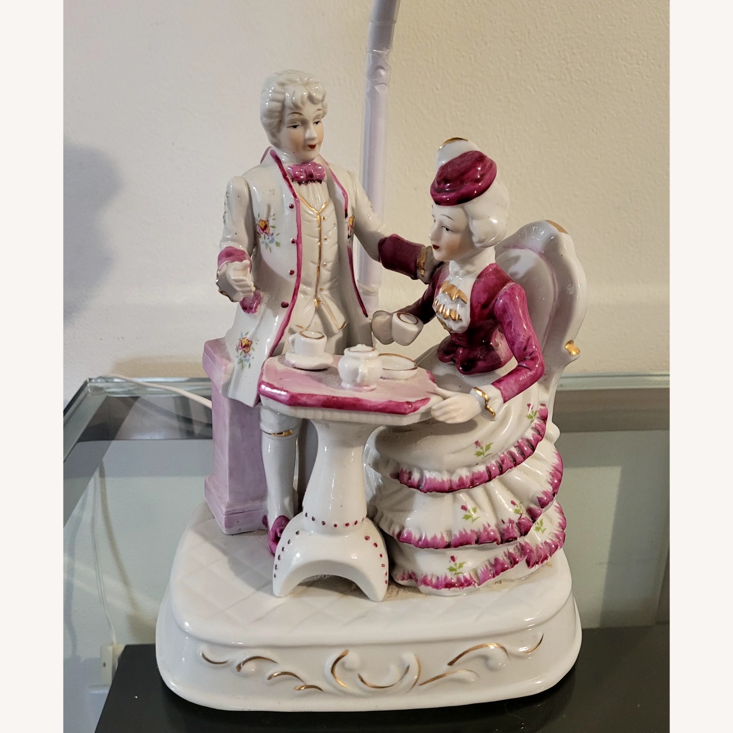 Vintage/Antique Finds Porcelain Décor - image-3