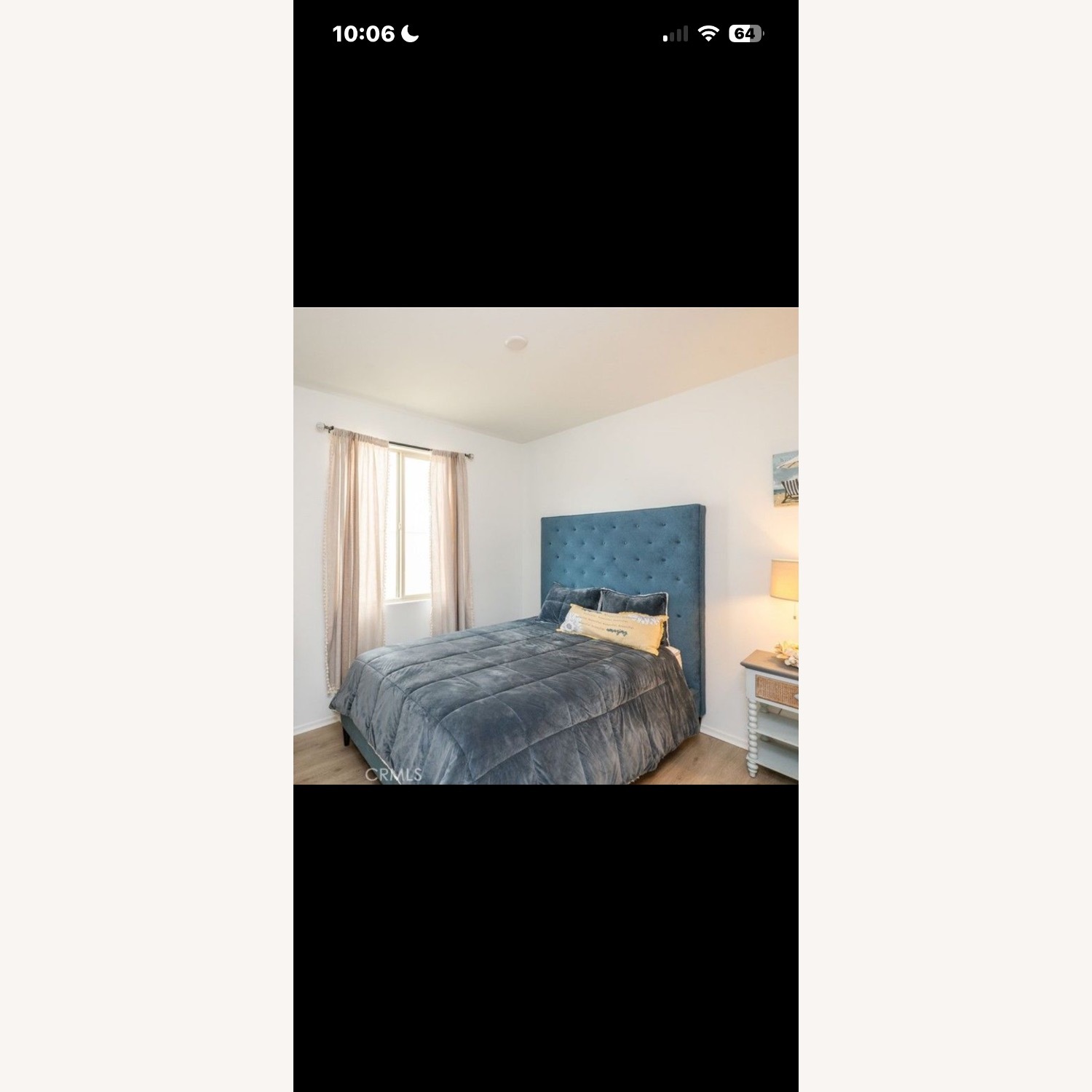 Jonathan Louis Queen Bed - image-1