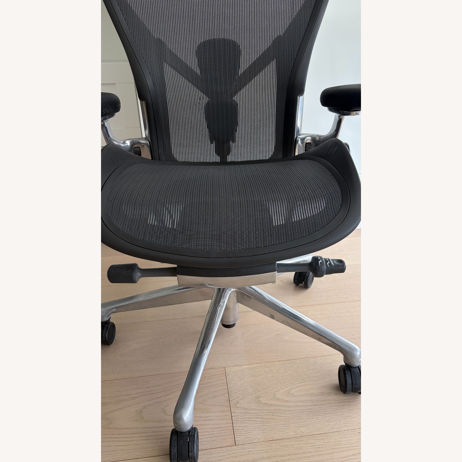Herman Miller Aeron Chair - image-2