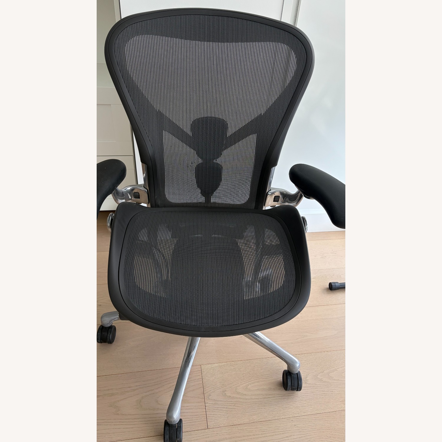 Herman Miller Aeron Chair - image-1
