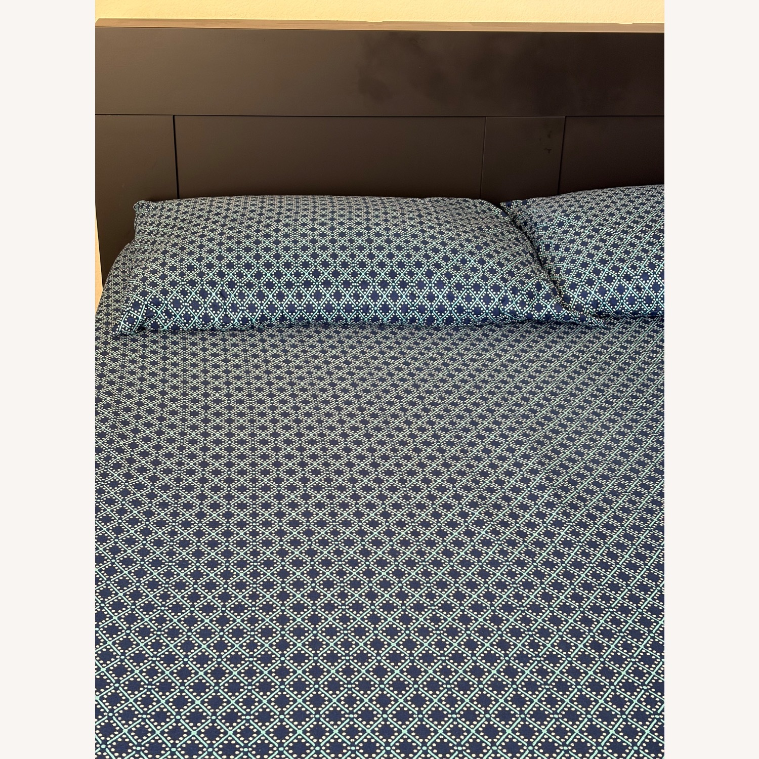 Black Wood Queen Bed - image-8