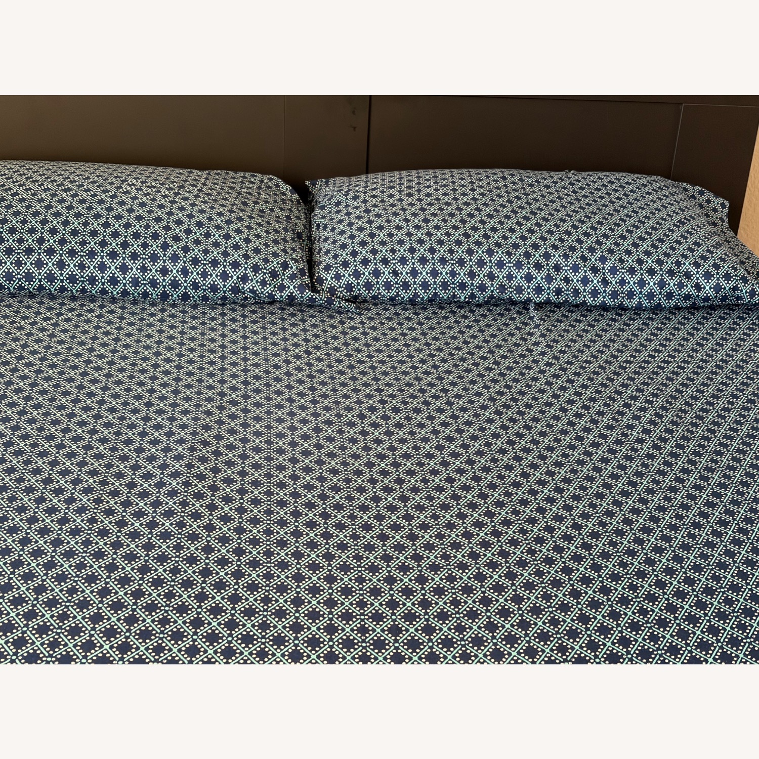 Black Wood Queen Bed - image-9