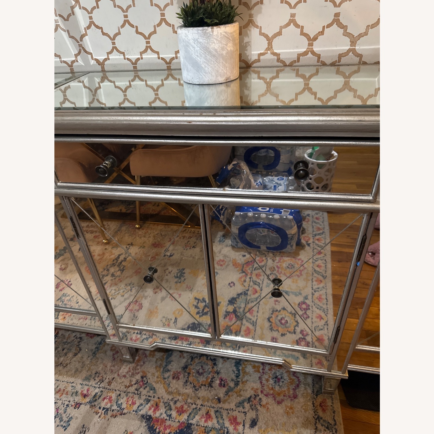 Bob's Discount Furniture Transparent Sideboard - image-10