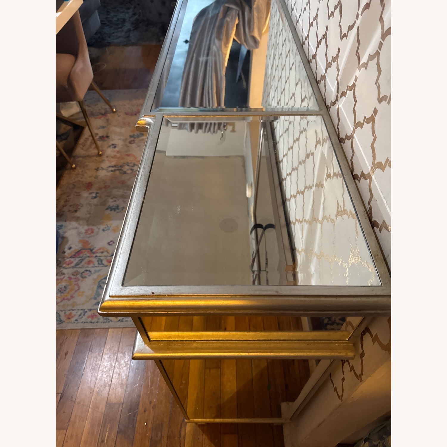 Bob's Discount Furniture Transparent Sideboard - image-5