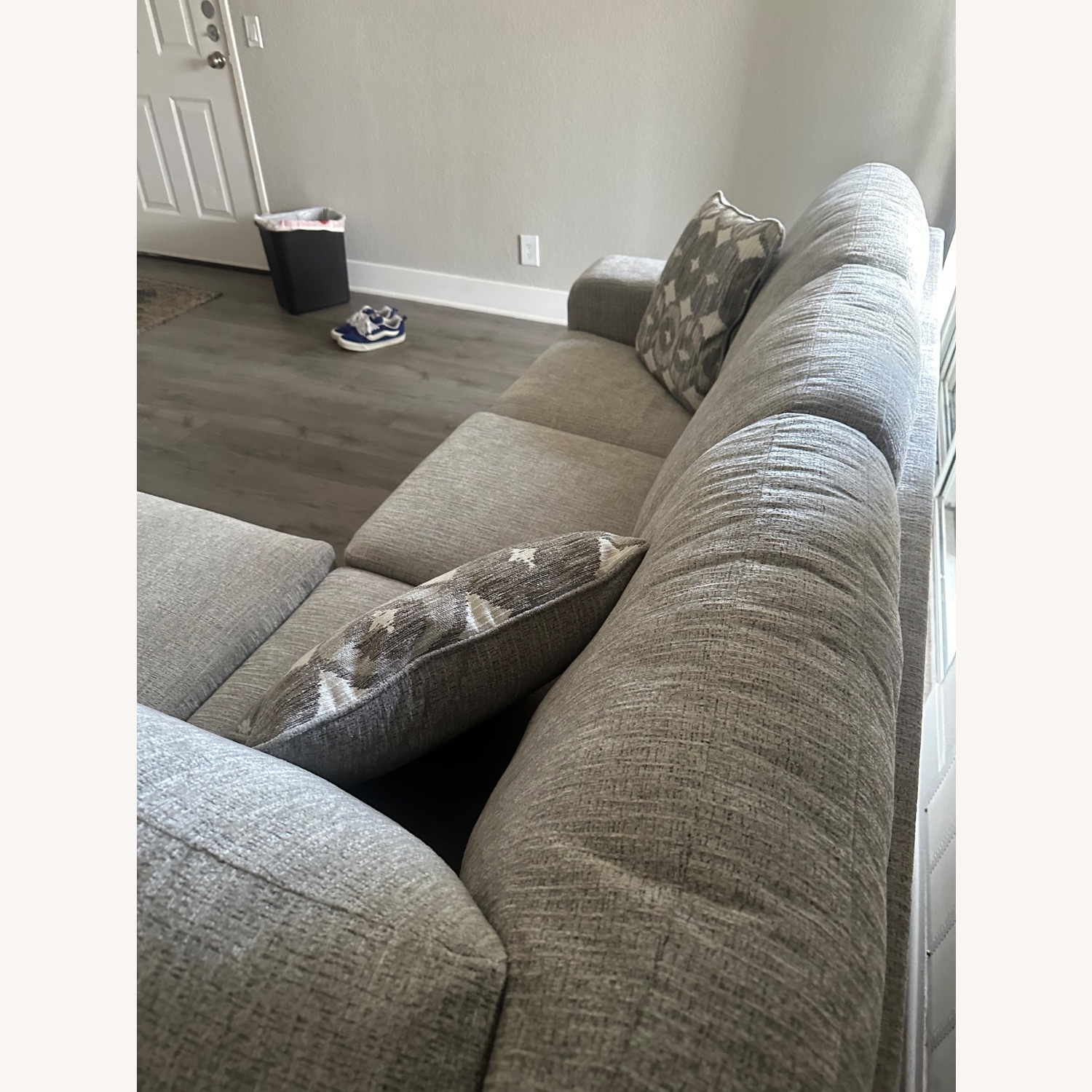Ashley Furniture Rodington Light Gray 3+ Piece Sectional - image-3