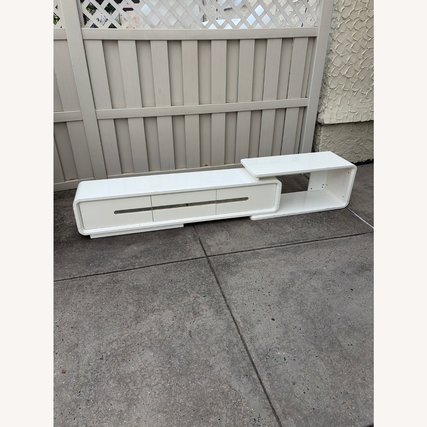 Modern White Extendable TV Stand (Gloss Finish) - image-2