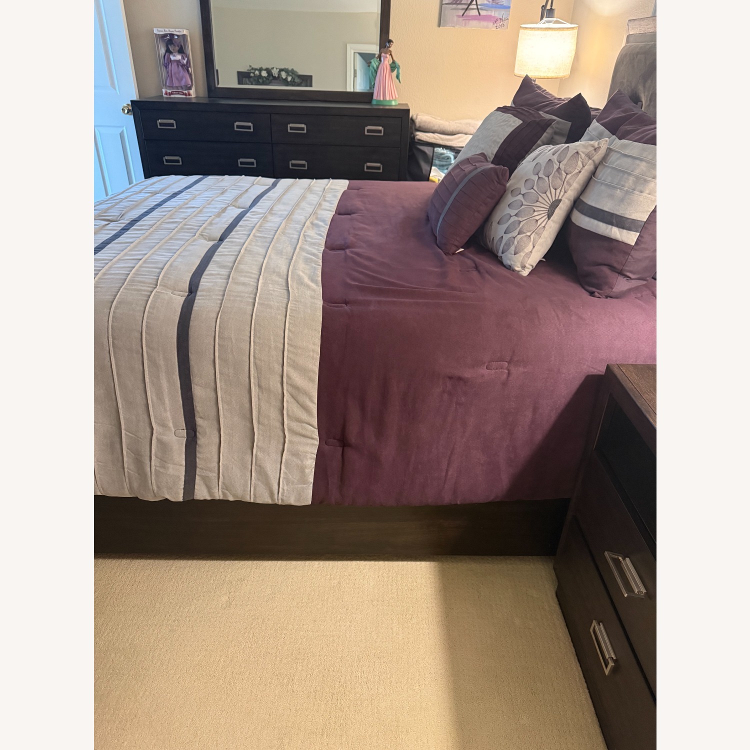 Queen Bed - image-2