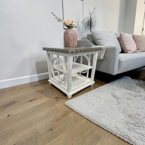 Used Lexington Oyster Bay Lewiston Square Lamp Table for sale on AptDeco