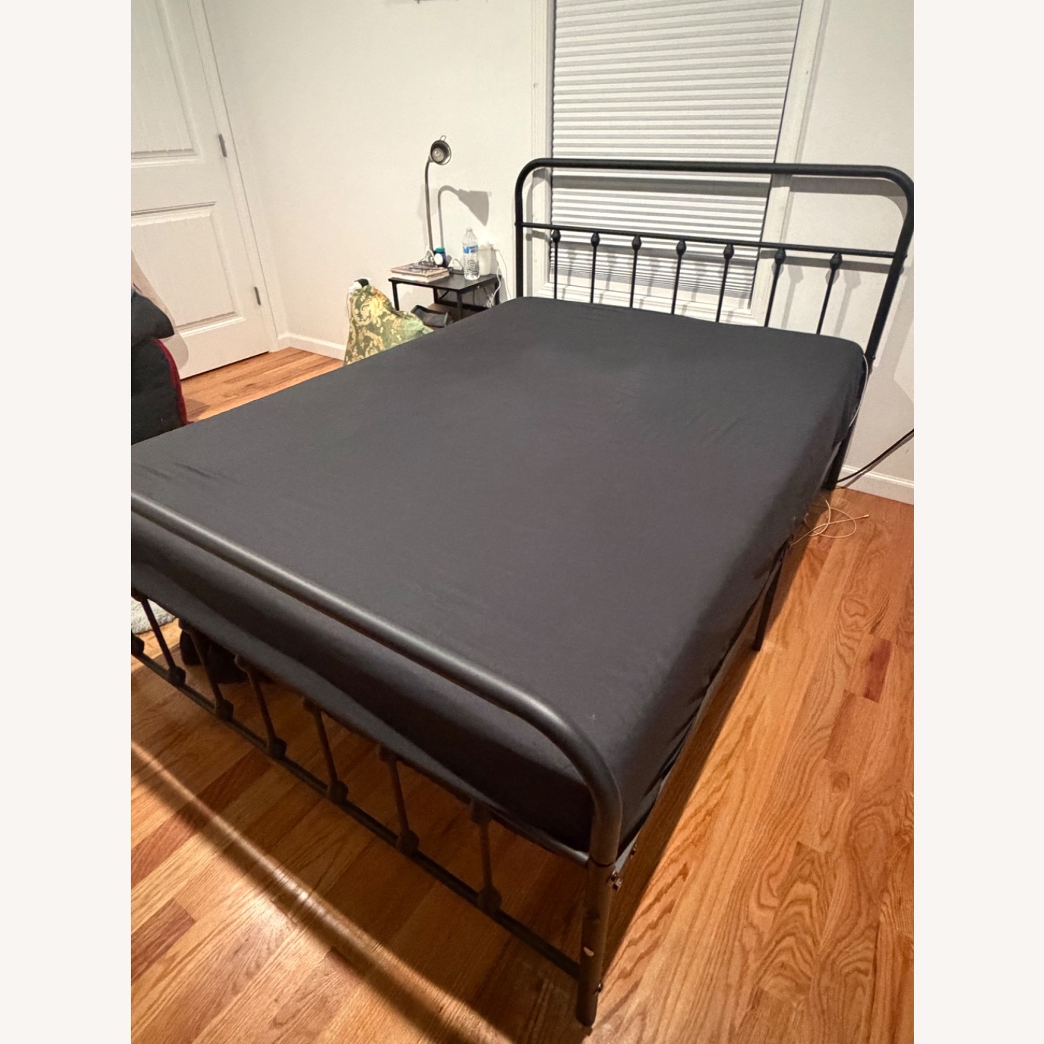 Black Metal Full Bed - image-2