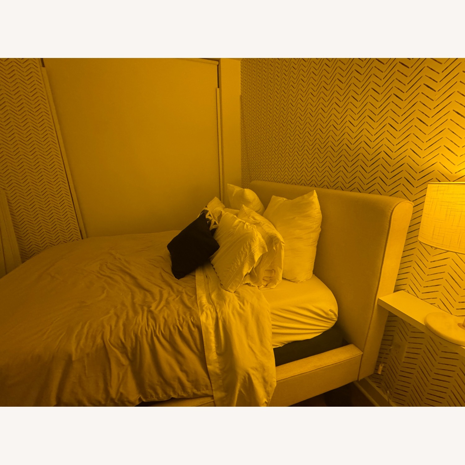 Living Spaces Dune II Queen Bed - image-2