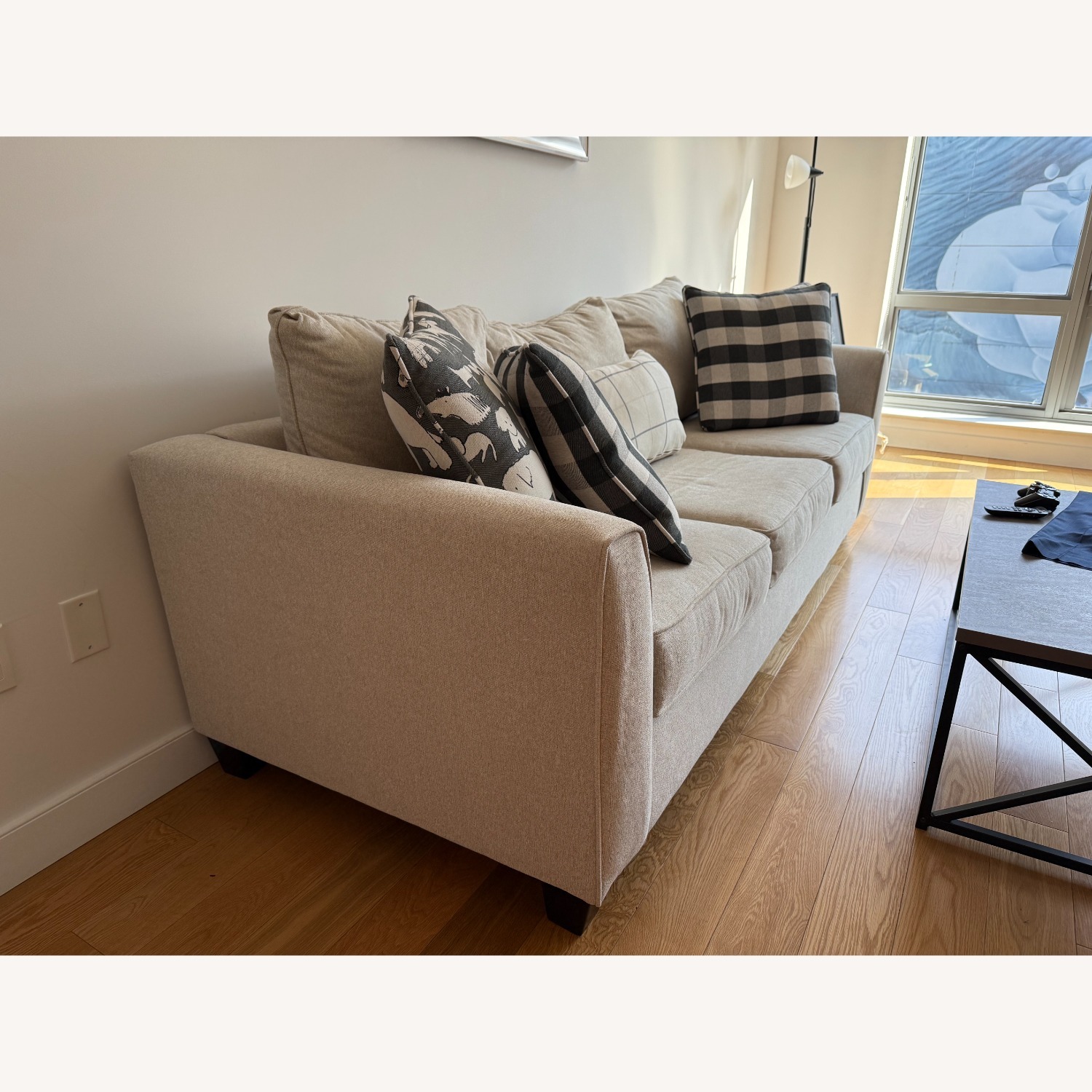 Raymour & Flanigan 3+ Seater Sofa - image-3